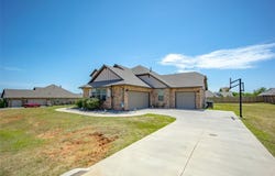 18392 Chuckwagon Trail, Norman, OK 73072
