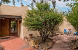 18 Rivendell Lane, Los Lunas, NM 87031