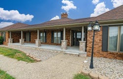 645 Thoroughbred Ln, Elizabethtown, KY 42701