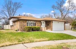 722 Kostner Avenue, Matteson, IL 60443