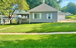 501 W 2nd St, Laurel, NE 68745
