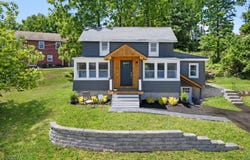 72 Koclas Dr, Netcong Boro, NJ 07857-1232