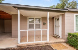 516 Double U Drive, Levelland, TX 79336