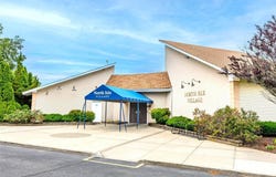 42 Pointe Circle S, Coram, NY 11727