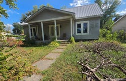 212 E James Boulevard, St James, MO 65559