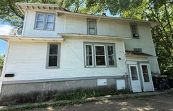 210 7th Avenue NE, Waseca, MN 56093