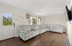 23 Elizabeth Ave, Stanhope Boro, NJ 07874-2816