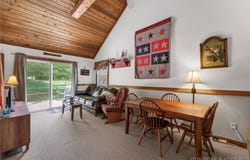 42125 Cedar Crest Place, MO 63462