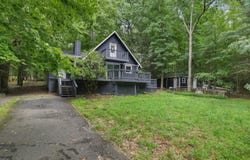 100 Outer Drive, Dingmans Ferry, PA 18328