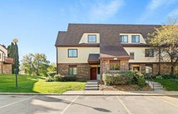 1027 Sunnyvale Lane, Madison, WI 53713
