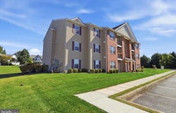 800 WEMBLEY Drive, HAMPSTEAD, MD 21074