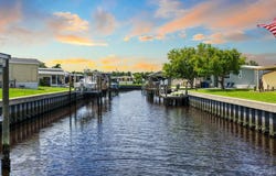 116 W SAINT JOHNS Way, APOLLO BEACH, FL 33572