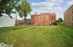 1209 14Th Avenue, Eldora, IA 50627