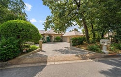 1913 Massard RD, Fort Smith, AR 72903