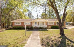 902 Stanton Avenue, Waycross, GA 31503