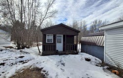 46 River Road, Howland, ME 04448