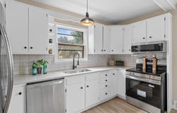 1394 Mackubin Street, Saint Paul, MN 55117