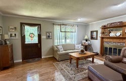 835 TWIN VIEW Cir, Selmer, TN 38375-6018