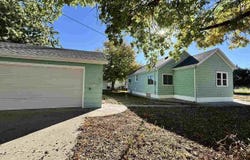 215 E CHARLES STREET, Morrill, NE 69358