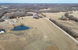8 Northern Dancer Drive, Troy, MO 63379