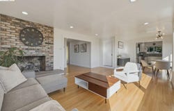 8011 Sunkist Dr, Oakland, CA 94605