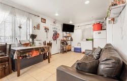 9201 S Central, Los Angeles, CA 90002