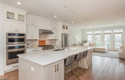 15 Cinnamon Dr, Upper Saddle River Boro, NJ 07458-1856