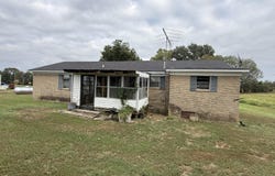 461 Covington Road, Bells, TN 38006
