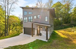 120 Stem Lane, Clinton, TN 37716
