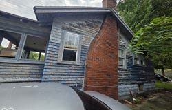 1007 E 30th Street, Anderson, IN 46016