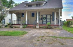 211 N State Street, Wagoner, OK 74467