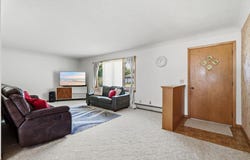 807 N Renville Street, Winthrop, MN 55396