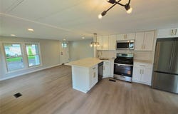 525 Riverleigh Avenue, Riverhead, NY 11901