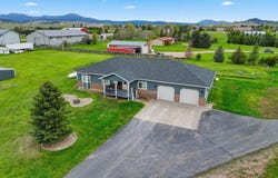 1120 N Rainbow Road, Spearfish, SD 57783