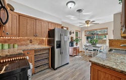 1800 Pecan Park Drive, Arlington, TX 76012