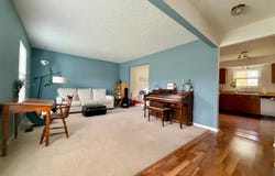 2071 Presley Drive, Grove City, OH 43123