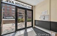 100 Clinton Ave, Mineola, NY 11501