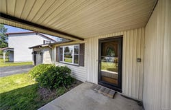 7886 Walnut Place, Liverpool, NY 13090