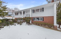 32 Bramble Brook Road, Ardsley, NY 10502