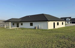 106 Caleb Ct, Parker, SD 57053