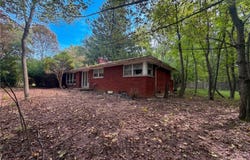 21 Hillcrest Dr, Victor, NY 14564
