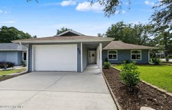 690 Fairway Drive E, Sunset Beach, NC 28468