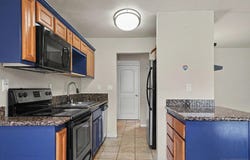 930 Peach Ave, El Cajon, CA 92021