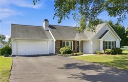 6315 Hampton Knoll Road, Clemmons, NC 27012