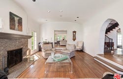 219 S McCarty Dr, Beverly Hills, CA 90212