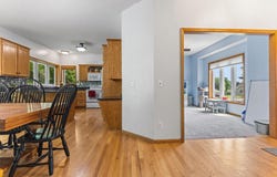 1132 Falls Circle, Chaska, MN 55318