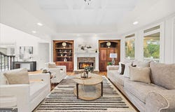 7630 Stratton Pte, Suwanee, GA 30024