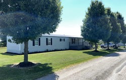 71 Log Cabin Lane, Ewing, KY 41039