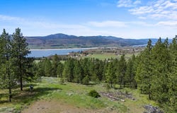 30485 River Bend Ln E, Davenport, WA 99122