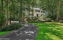 54 Howland Road, Middletown, NJ 07748